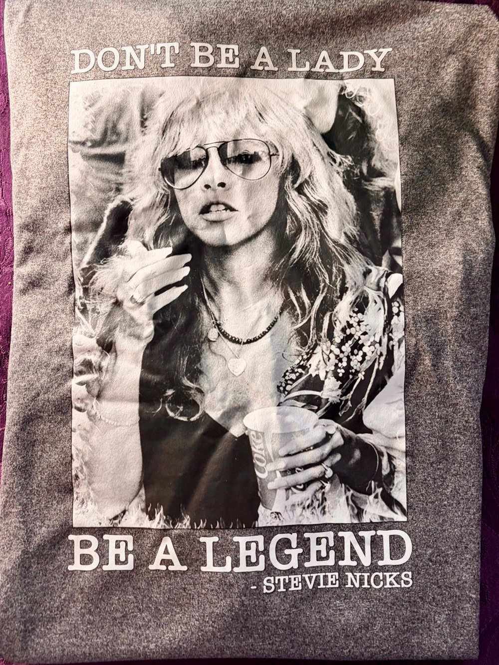 Don't Be a Lady Graphic Short Sleeve Tee - Gray